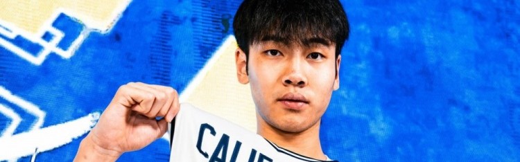 dota2直播-张博源晒加伯克利分校访校定妆照！球队主帅为前湖人球员马德森