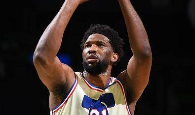 英雄联盟直播-20次罚球超越绿军全队 恩比德归来破坏力依旧